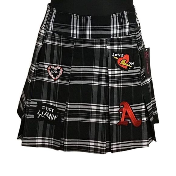 No Boundaries Black Plaid Pleated Mini Skirt Size New Small - Picture 1 of 10